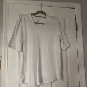 Isaac Mizrahi White V-Neck T-Shirt